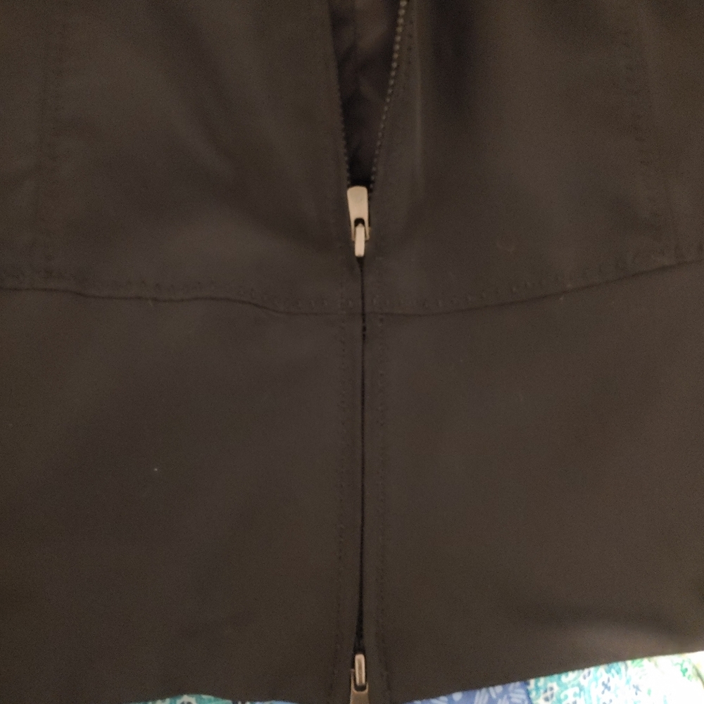 Armani Collezioni thin blazer style zipup - Picture 4 of 4